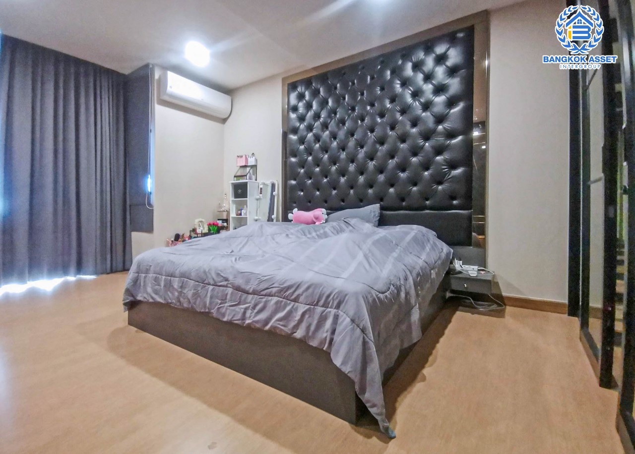 *****ทาวน์เฮ้าส์มือสองนนทบุรี บ้านสภาพใหม่ ม.พาทิโอ พระราม5-สิรินธร บ้านหลังใหญ่ 3 ชั้น บนเนื้อที่ 18.1 ตร.ว. ฟังก์ชัน พร้อม 3 ห้องนอน 3 ห้องน้ำ จอดรถได้ 2 คัน บนทำเลเดินทางสะดวก เชื่อมต่อถนนหลานเส้นทาง ใกล้รถไฟฟ้าสายรถไฟฟ้า สายสีแดง "บางบำหรุ"